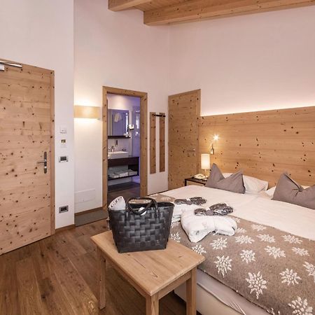 Hotel Ciasa Soleil La Villa  Exteriör bild