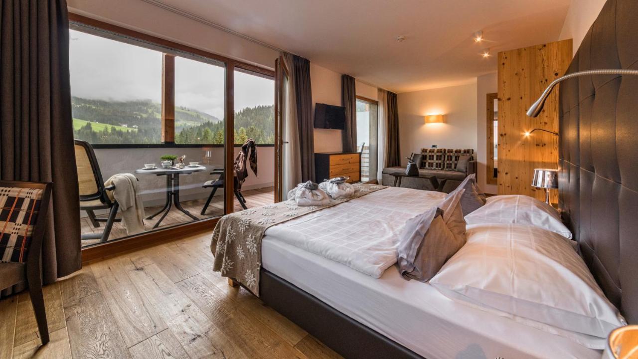 Hotel Ciasa Soleil La Villa  Exteriör bild