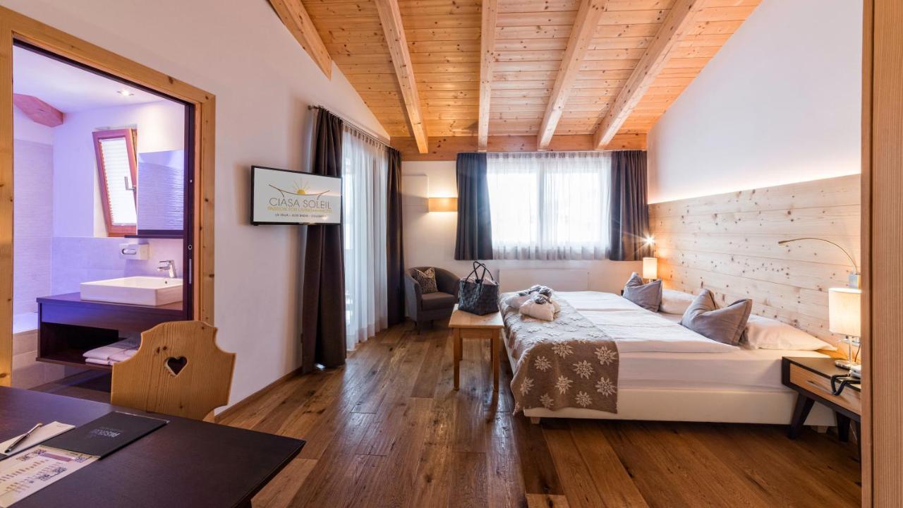 Hotel Ciasa Soleil La Villa  Exteriör bild