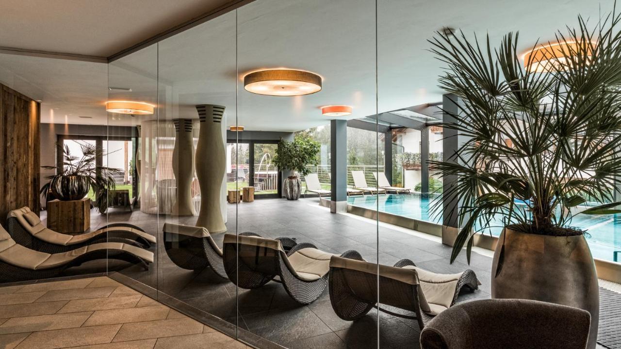 Hotel Ciasa Soleil La Villa  Exteriör bild