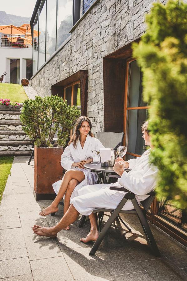 Hotel Ciasa Soleil La Villa  Exteriör bild