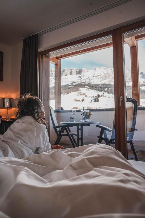 Hotel Ciasa Soleil La Villa  Exteriör bild